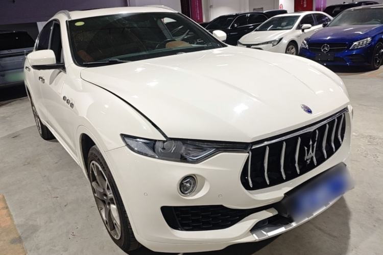Used Maserati Levante 2016 3.0T Standard Edition Front Right 45 Deg