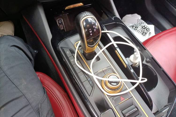 Used Maserati Levante 2016 3.0T S Standard Model Gear Lever