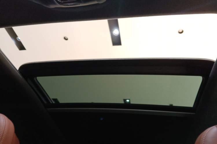Used Maserati Levante 2016 3.0T Standard Edition Headliner