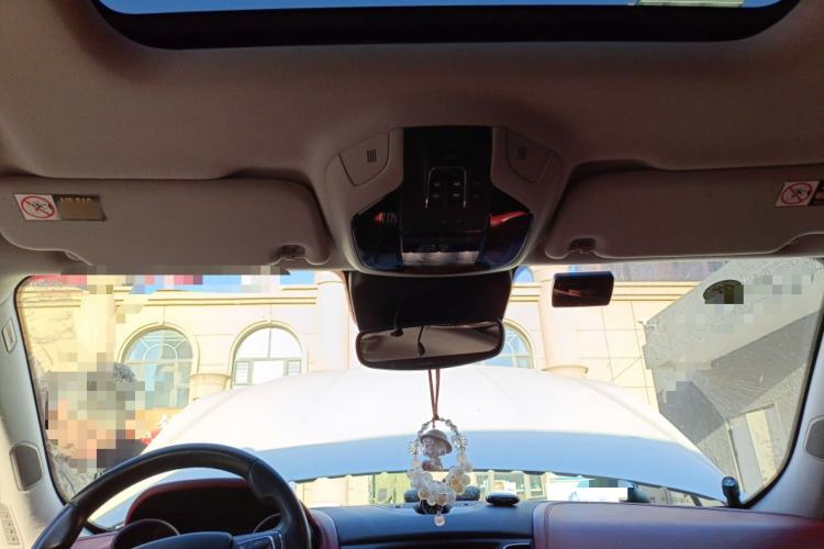 Used Maserati Levante  Headliner