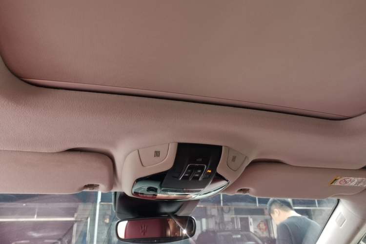 Used Maserati Levante 2016 3.0T Standard Edition Headliner