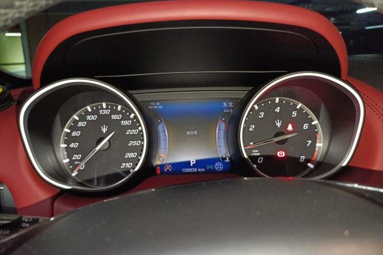 Used Maserati Levante 2016 3.0T Standard Edition Instrument Cluster