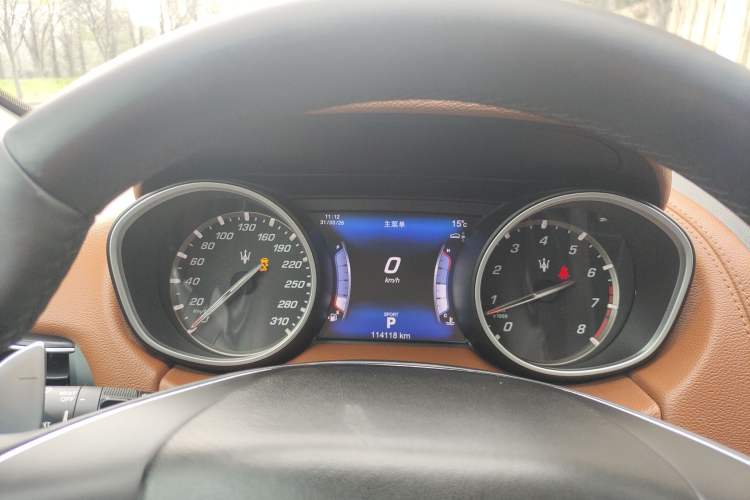 Used Maserati Levante 2016 3.0T Standard Edition Instrument Cluster