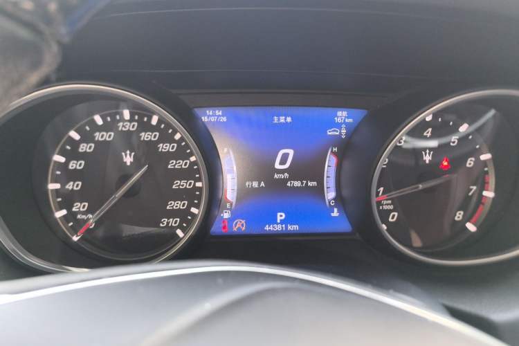 Used Maserati Levante 2016 3.0T Standard Edition Instrument Cluster