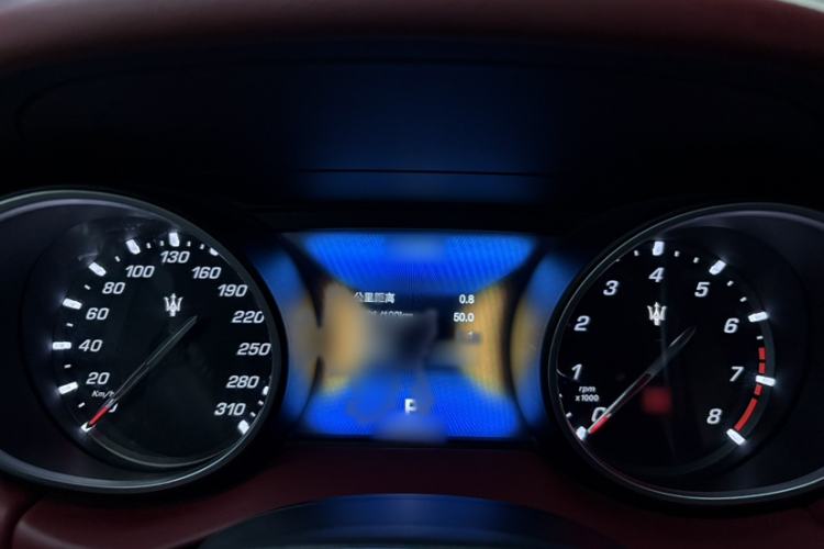 Used Maserati Levante 2016 3.0T Standard Edition Instrument Cluster