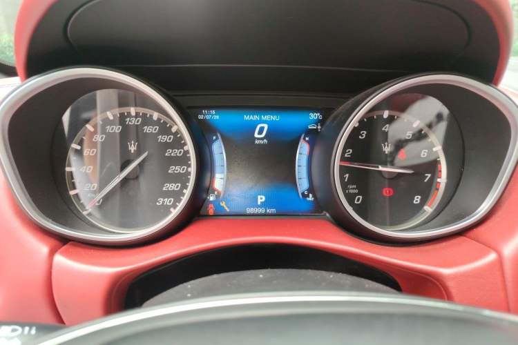 Used Maserati Levante 2016 3.0T Standard Edition Instrument Cluster