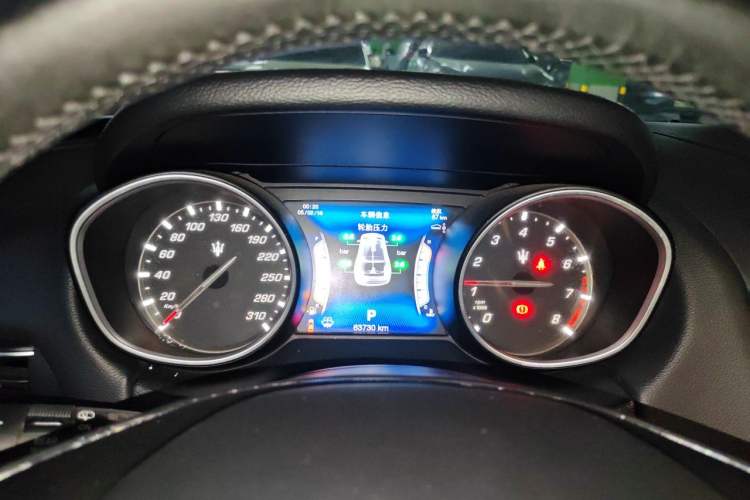 Used Maserati Levante 2016 3.0T Standard Edition Instrument Cluster