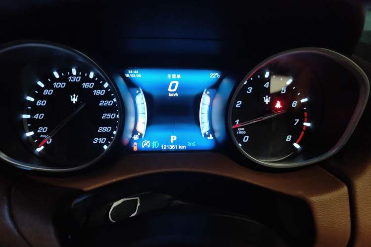 Used Maserati Levante 2016 3.0T Standard Edition Instrument Cluster
