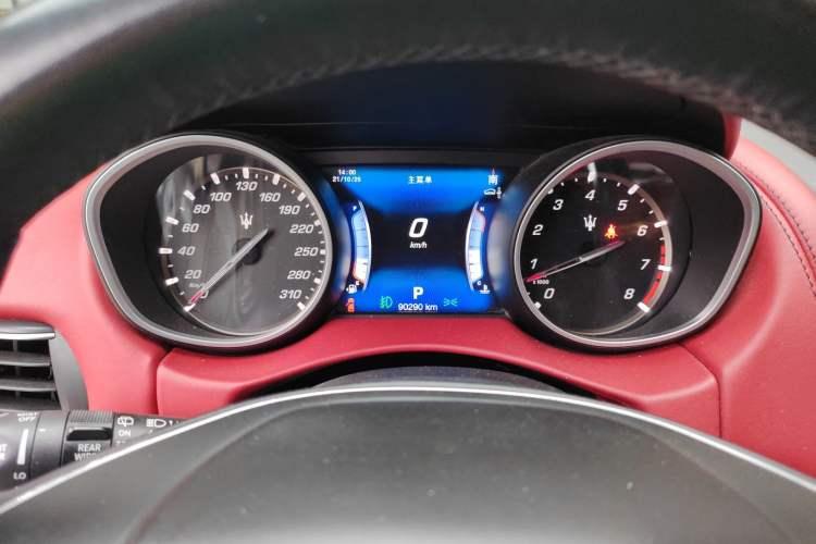 Used Maserati Levante 2016 3.0T Standard Edition Instrument Cluster
