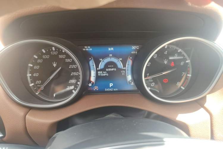 Used Maserati Levante 2016 3.0T Standard Edition Instrument Cluster