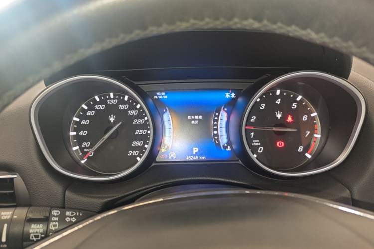 Used Maserati Levante 2016 3.0T Standard Edition Instrument Cluster