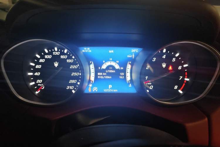 Used Maserati Levante 2016 3.0T Standard Edition Instrument Cluster