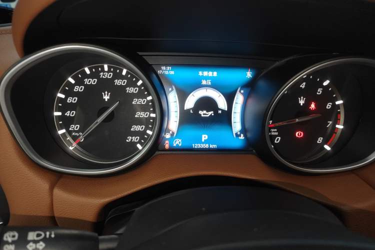 Used Maserati Levante 2016 3.0T Standard Edition Instrument Cluster