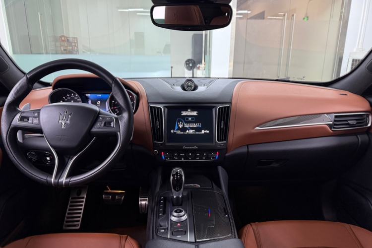 Used Maserati Levante 2016 3.0T Standard Edition Interior 1