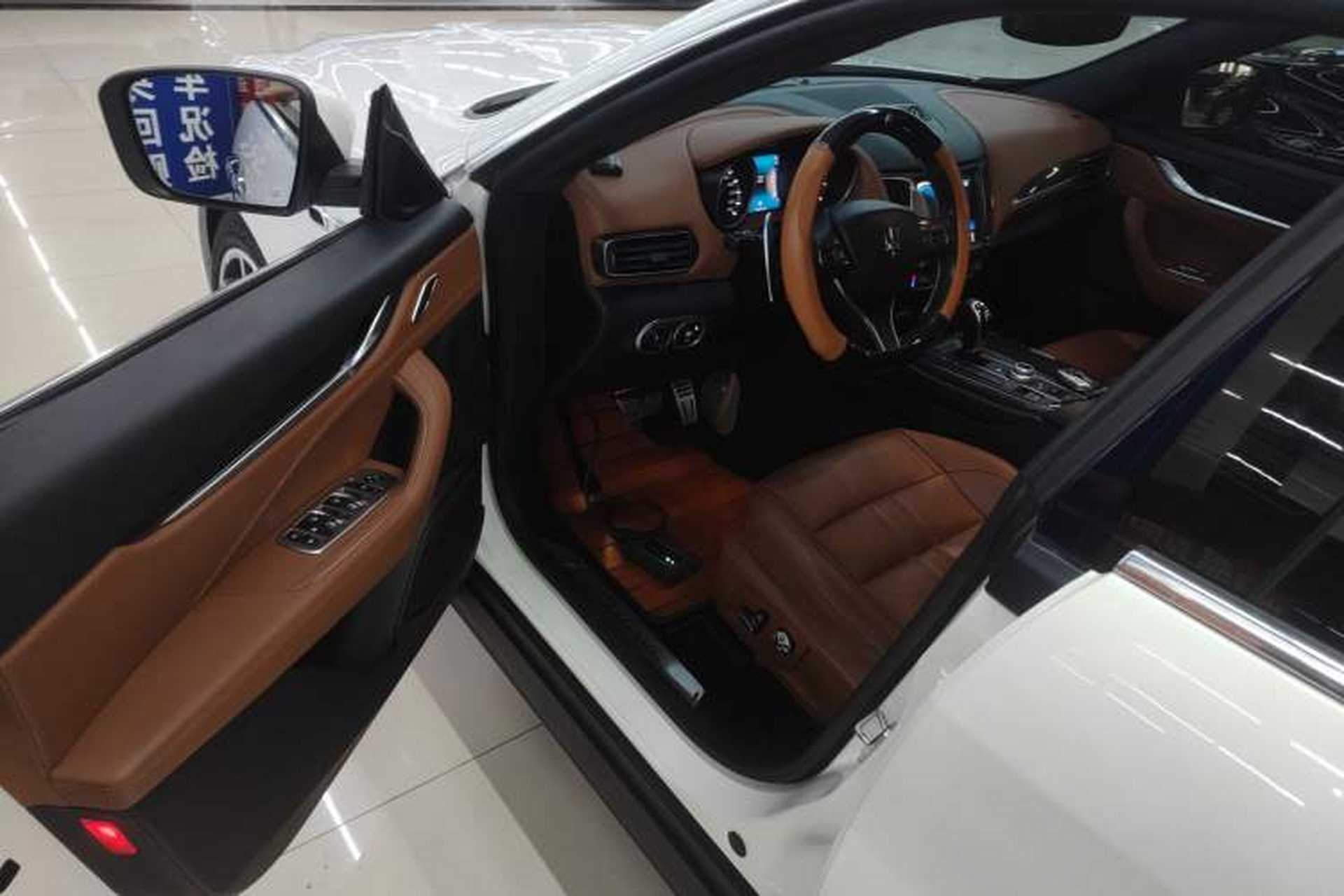 Used Maserati Levante 2016 3.0T Standard Edition Interior 3