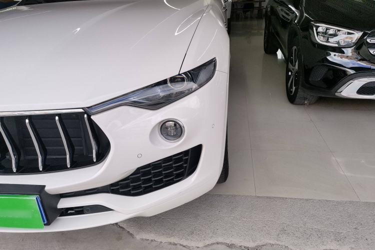 Used Maserati Levante 2016 3.0T Standard Edition Left Front Headlight