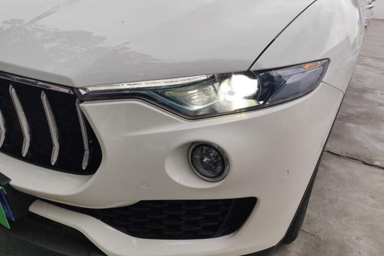 Used Maserati Levante 2016 3.0T Standard Edition Left Front Headlight