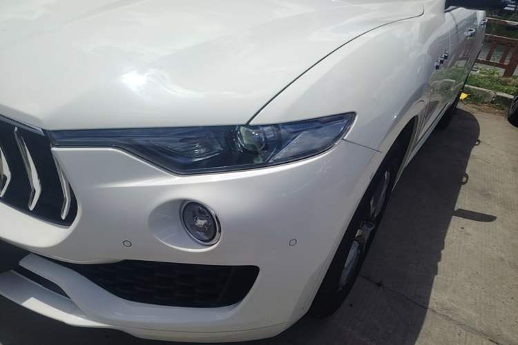 Used Maserati Levante 2016 3.0T Standard Edition Left Front Headlight