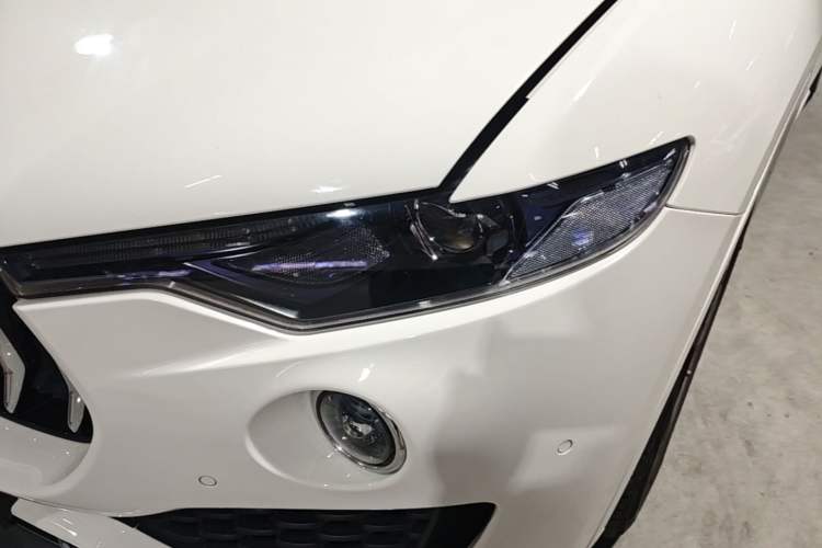 Used Maserati Levante 2016 3.0T Standard Edition Left Front Headlight