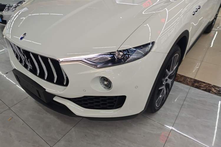 Used Maserati Levante 2016 3.0T Standard Edition Left Front Headlight