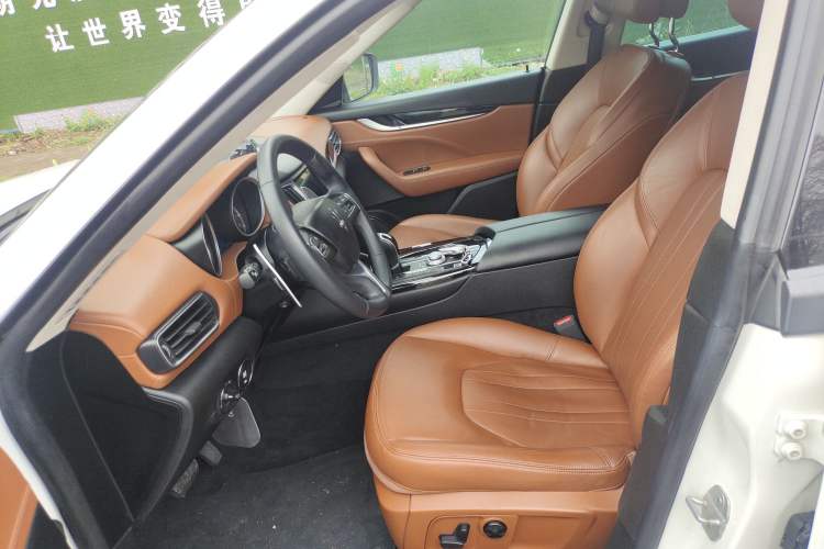 Used Maserati Levante 2016 3.0T Standard Edition Left Front Seat