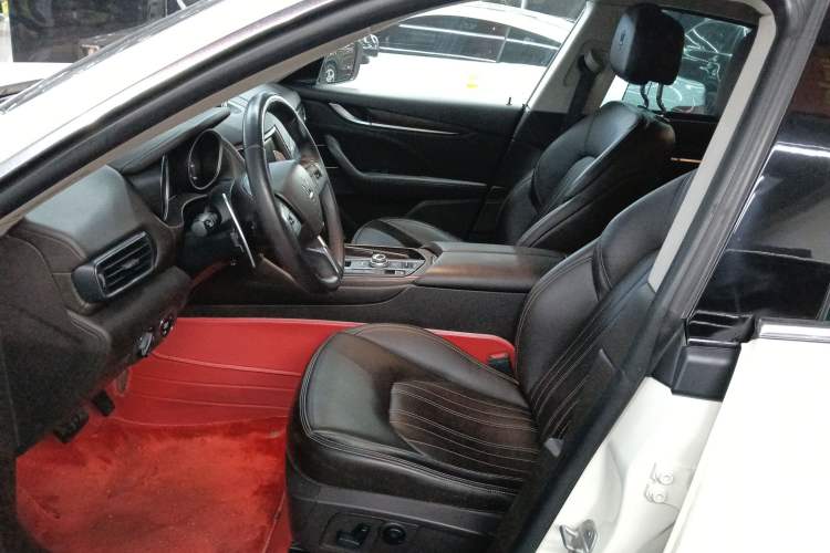 Used Maserati Levante 2016 3.0T Standard Edition Left Front Seat
