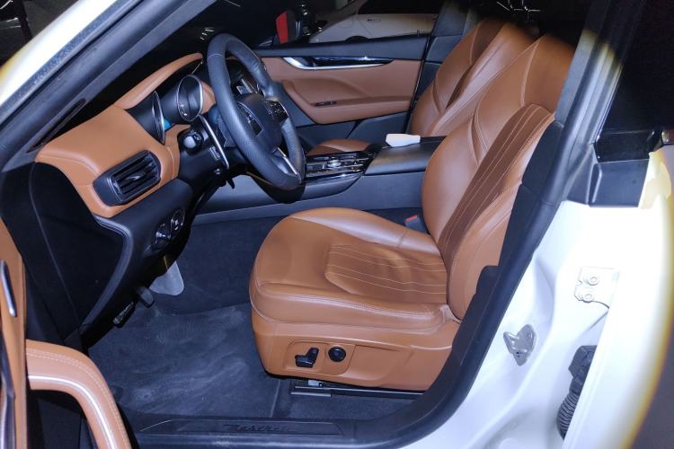 Used Maserati Levante 2016 3.0T Standard Edition Left Front Seat