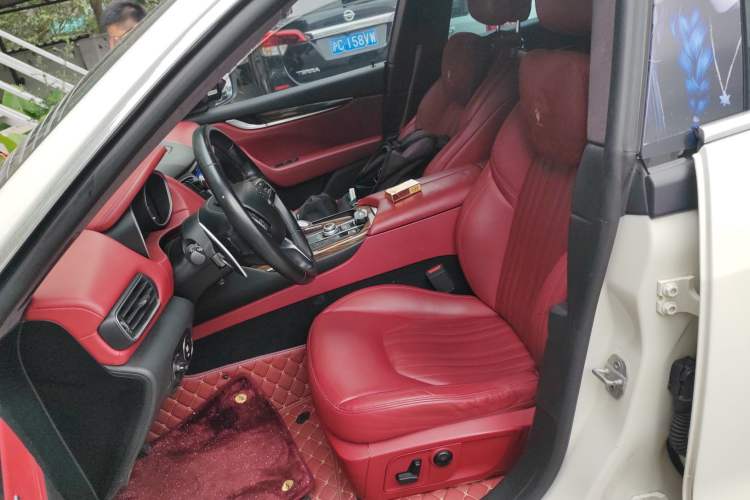 Used Maserati Levante 2016 3.0T Standard Edition Left Front Seat