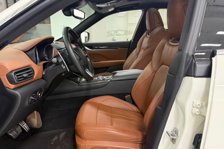 Used Maserati Levante 2016 3.0T Standard Edition Left Front Seat