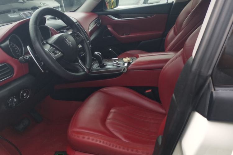 Used Maserati Levante 2016 3.0T Standard Edition Left Front Seat