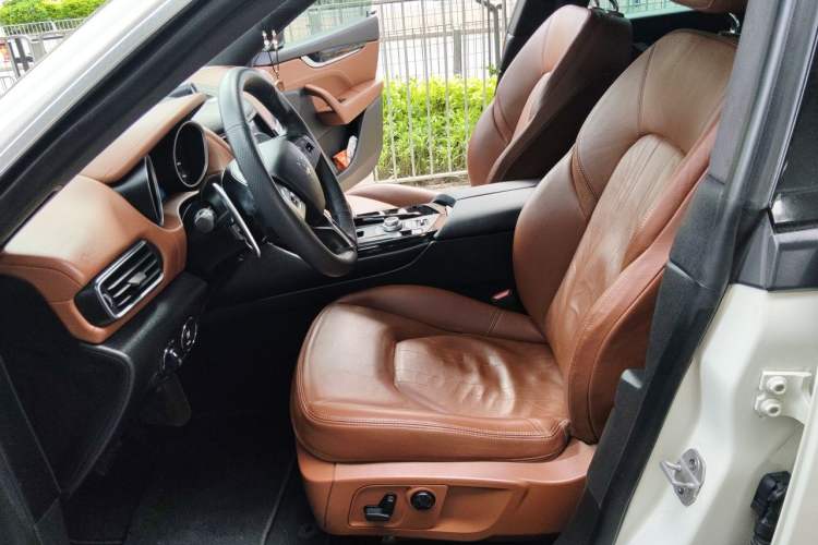 Used Maserati Levante 2016 3.0T Standard Edition Left Front Seat