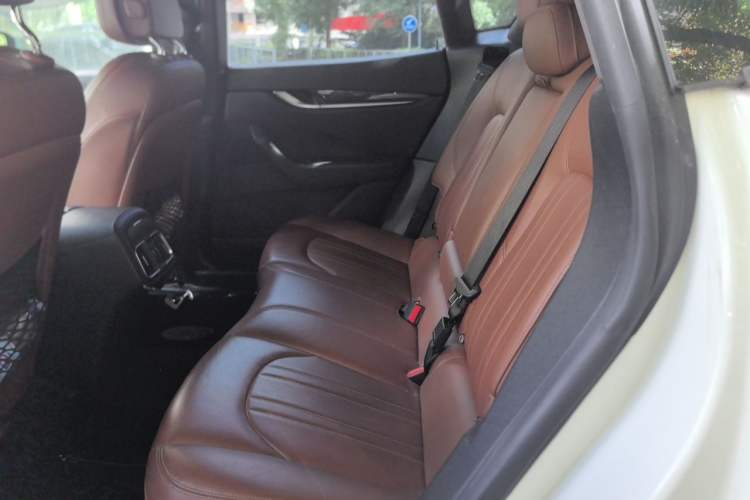 Used Maserati Levante 2016 3.0T Standard Edition Left Rear Seat