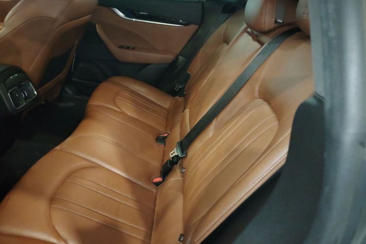 Used Maserati Levante 2016 3.0T Standard Edition Left Rear Seat