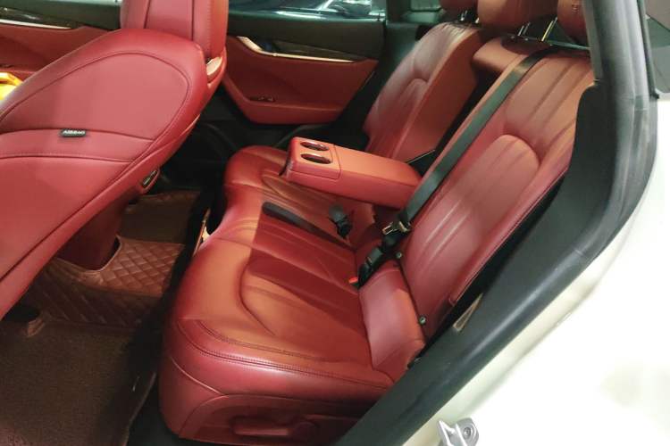 Used Maserati Levante 2016 3.0T Standard Edition Left Rear Seat
