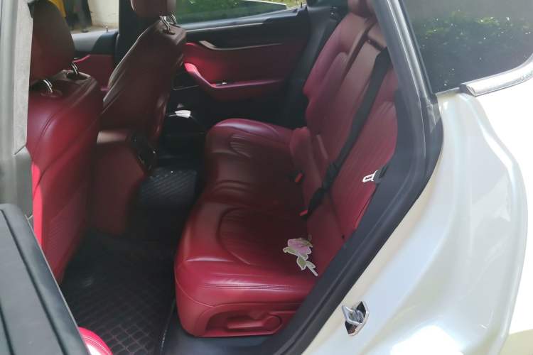 Used Maserati Levante 2016 3.0T Standard Edition Left Rear Seat