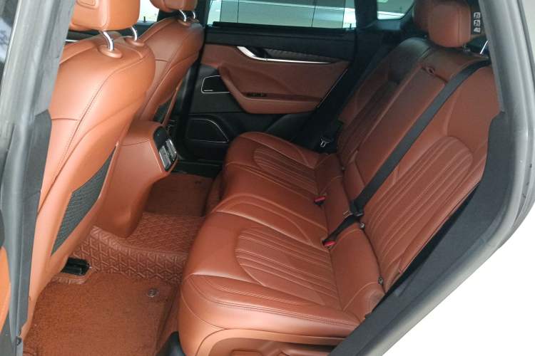 Used Maserati Levante 2016 3.0T Standard Edition Left Rear Seat