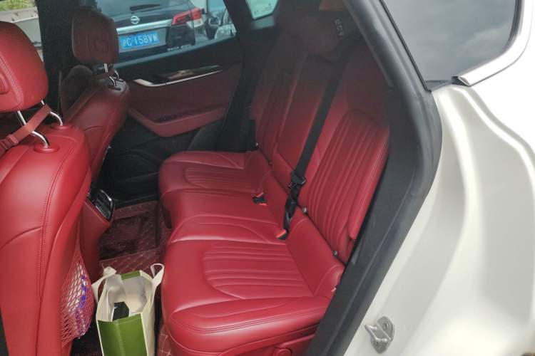 Used Maserati Levante 2016 3.0T Standard Edition Left Rear Seat