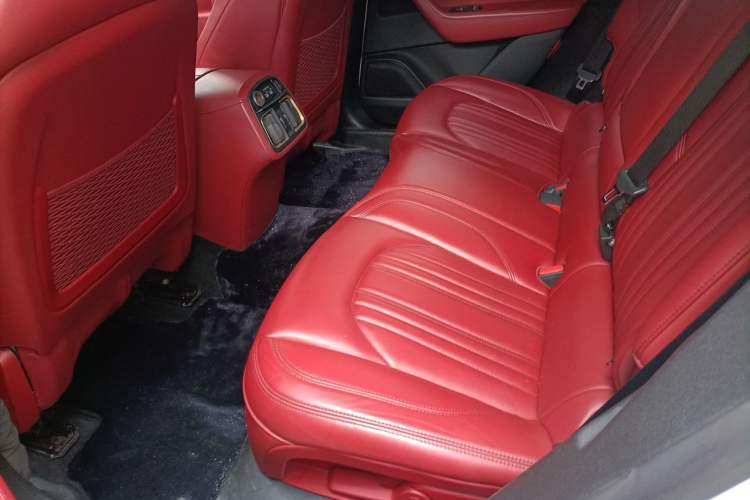 Used Maserati Levante 2016 3.0T S Standard Model Left Rear Seat