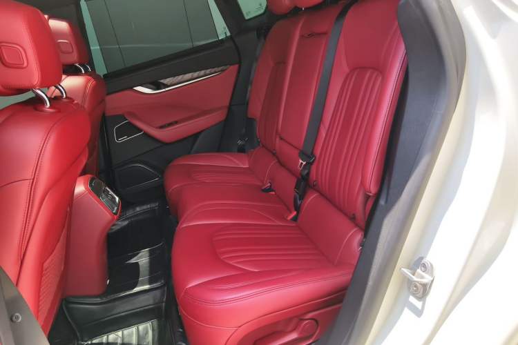 Used Maserati Levante 2016 3.0T Standard Edition Left Rear Seat