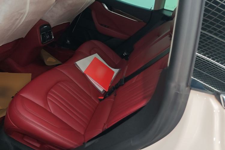 Used Maserati Levante 2016 3.0T Standard Edition Left Rear Seat