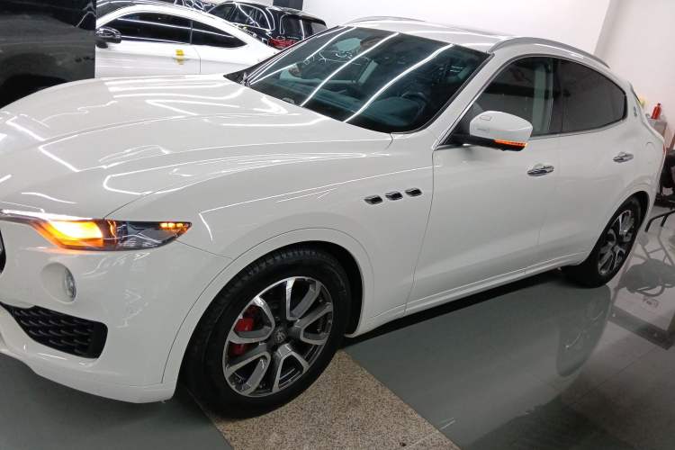 Used Maserati Levante 2016 3.0T Standard Edition Left Side