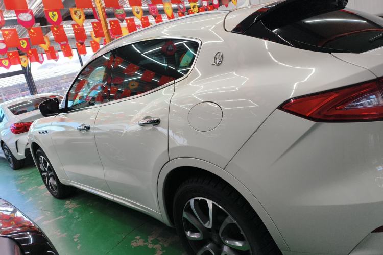 Used Maserati Levante 2016 3.0T Standard Edition Left Side