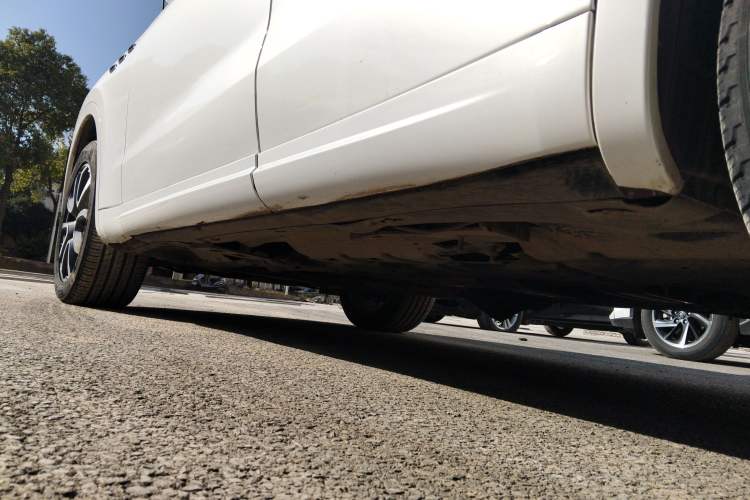 Used Maserati Levante 2016 3.0T Standard Edition Left Side Sill
