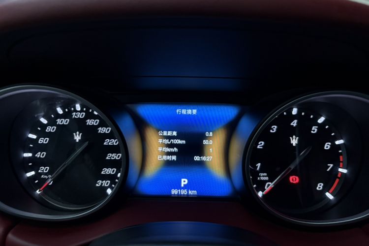 Used Maserati Levante 2016 3.0T Standard Edition Odometer Close Up
