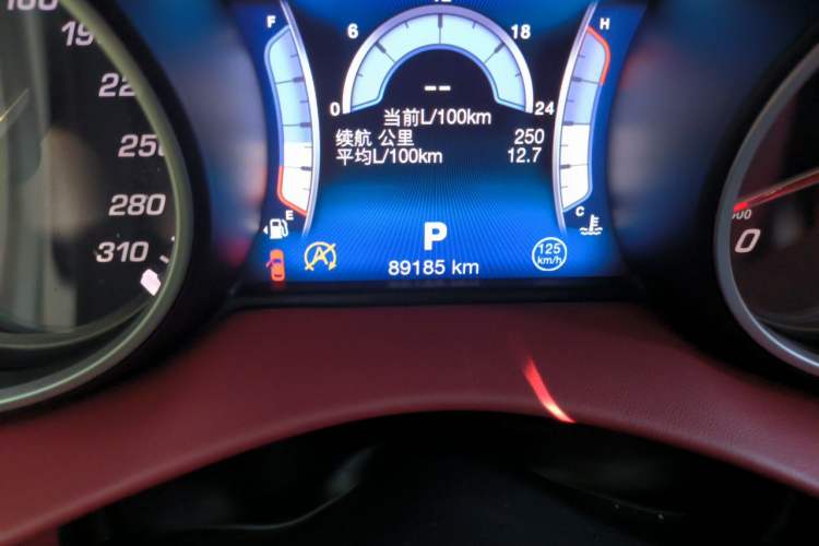 Used Maserati Levante 2016 3.0T Standard Edition Odometer Close Up