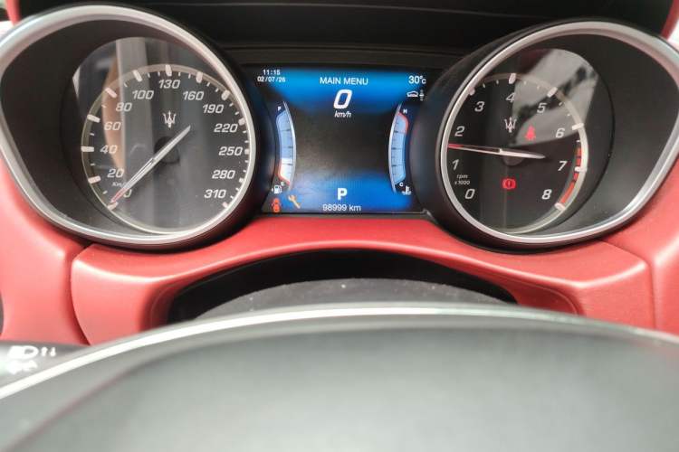 Used Maserati Levante 2016 3.0T Standard Edition Odometer Close Up