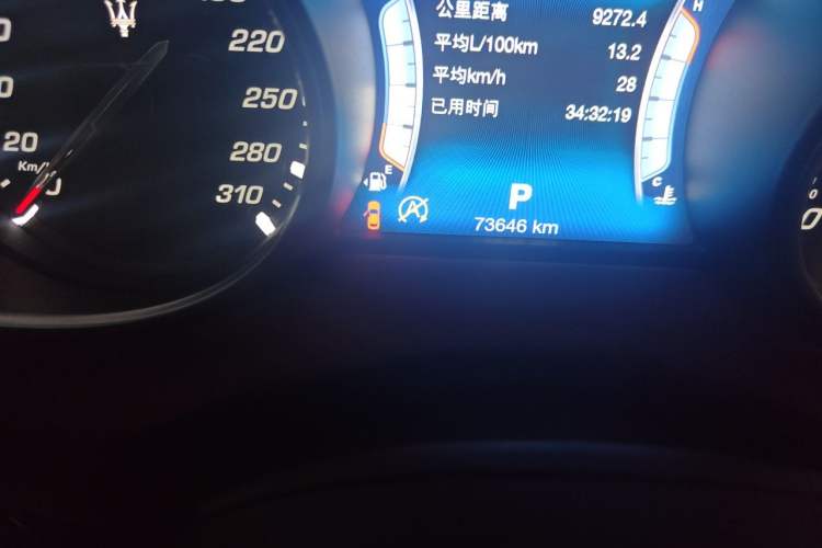 Used Maserati Levante 2016 3.0T Standard Edition Odometer Close Up