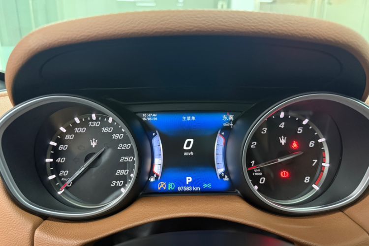 Used Maserati Levante 2016 3.0T Standard Edition Odometer Close Up