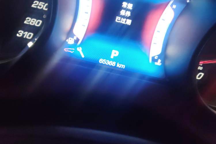 Used Maserati Levante 2016 3.0T Standard Edition Odometer Close Up