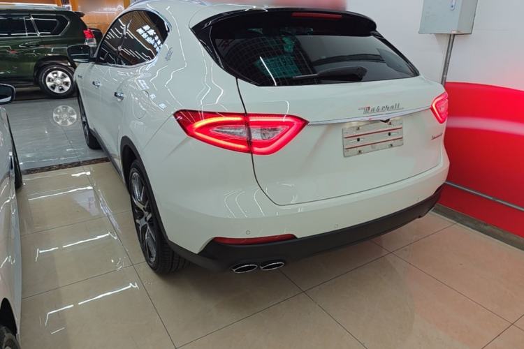 Used Maserati Levante 2016 3.0T Standard Edition Rear Left 45 Deg